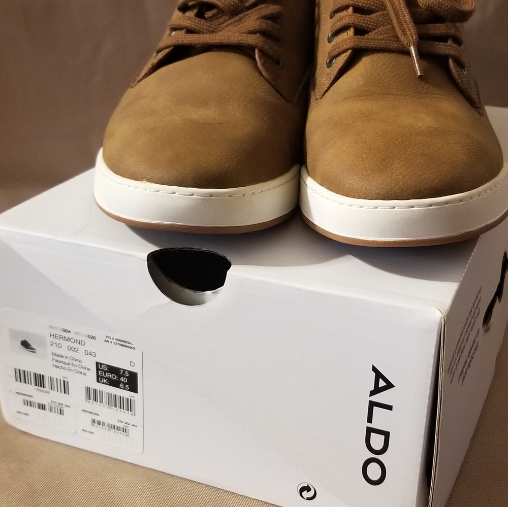 Mens shoes